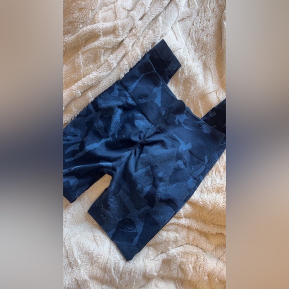 Gymshark leggings - Picture 3 of 4